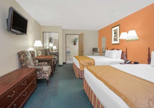 Days Inn & Suites by Wyndham Red Rock Gallup