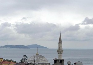 Blue Mosque Apart