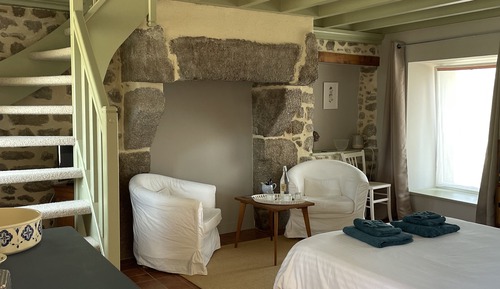 Family Room (1)