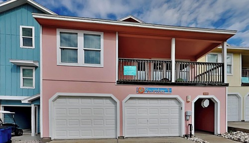 House (4 Bedrooms)