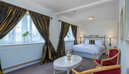 Junior Double Room