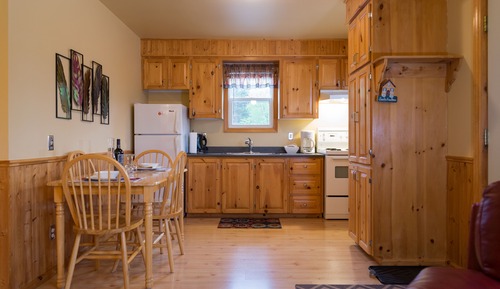 Honeymoon Cabin