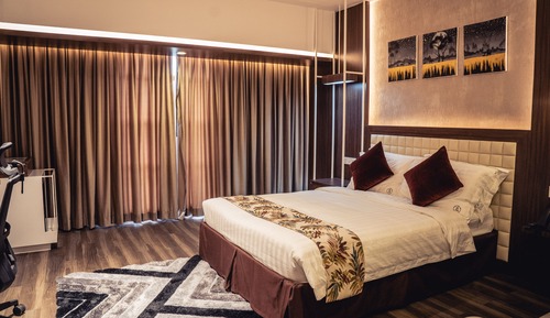 Deluxe Single Room, 1 Queen Bed, Non Smoking, City View
