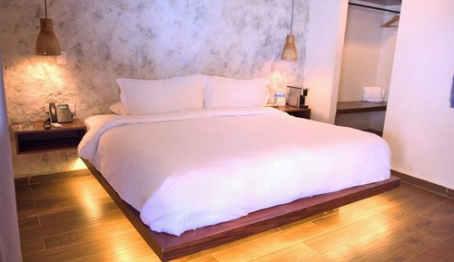 Superior Room, 1 King Bed