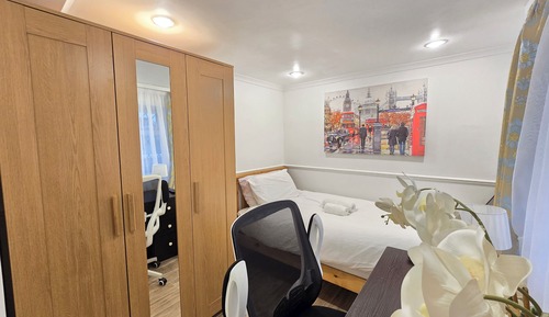 Business Single Room, Private Bathroom (Grendon Room1)