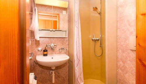 Economy Single Room