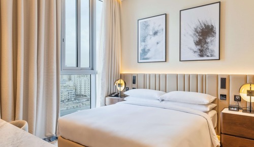 Suite, 1 King Bed, Smoking, Bay View