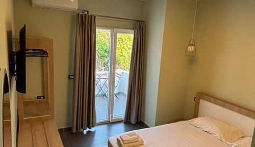 Double Room, Balcony