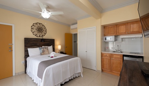 Standard Studio Suite, Ocean View