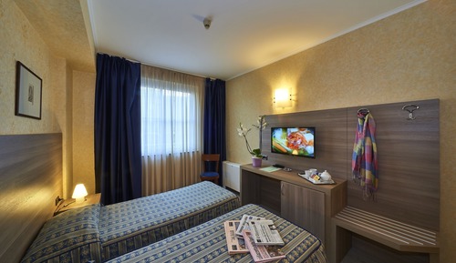 Standard Double Room, City View