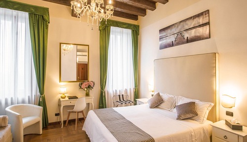 Deluxe Room, 1 Double Bed
