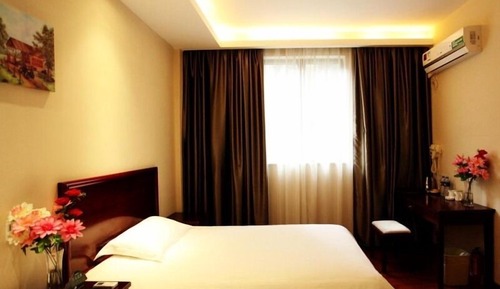 Standard Room, 1 King Bed