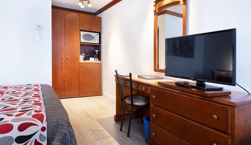 Deluxe Room, 2 Double Beds, Ground Floor
