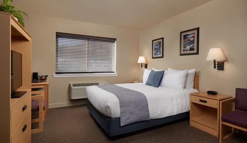 Deluxe Room, 1 Queen Bed