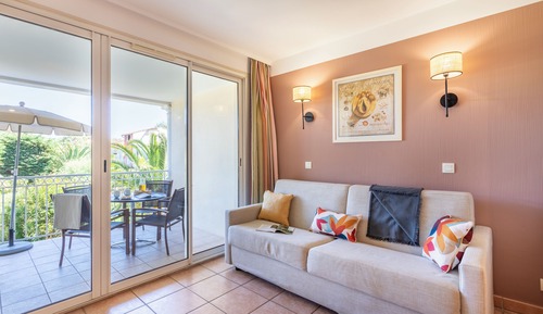 Apartment 4 people - 1 bedroom - Terrace or balcony - Air conditioned Renovated