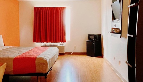 Standard Room, 1 Queen Bed, Non Smoking