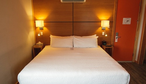 Deluxe Room, 1 King Bed