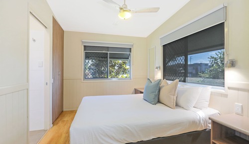 Deluxe Cabin - Sleeps 4 (with Bunks)