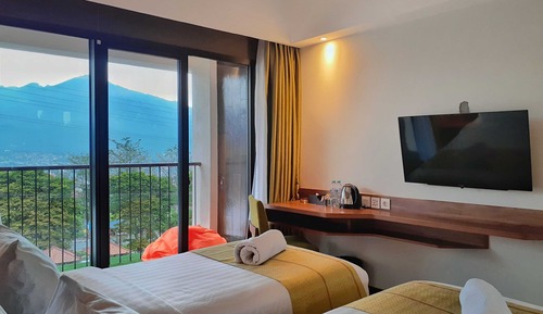 Superior Twin Room, Balcony