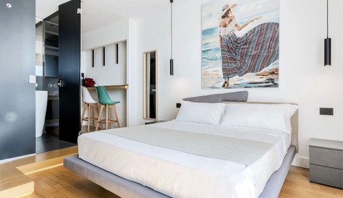 Luxury Room