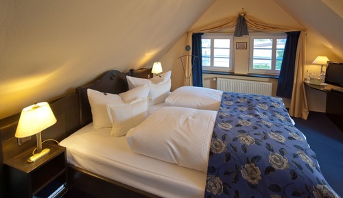 Traditional Suite