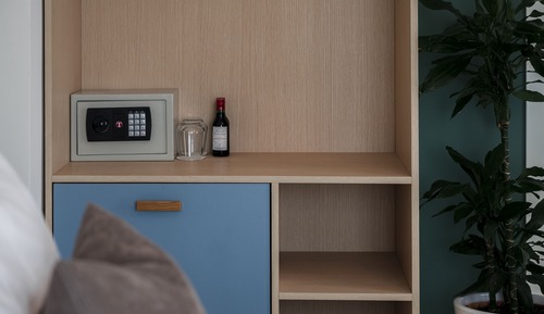 Single Room (with French window)