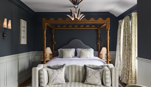 Premier Manor Suite