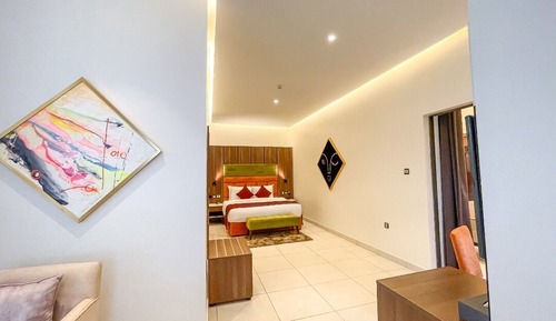 Family Room, 1 Bedroom