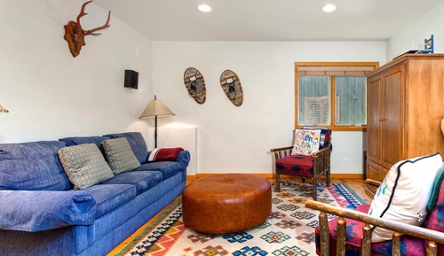 Studio (5 Bedrooms)