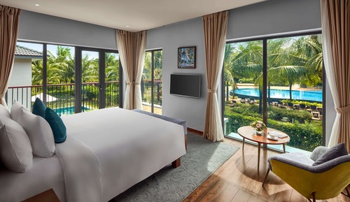 Standard Villa, Multiple Beds, Balcony, Garden View (1 King 6 Single Beds)