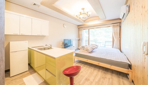 Basic Room, 1 Bedroom (sky101(private BBQ))