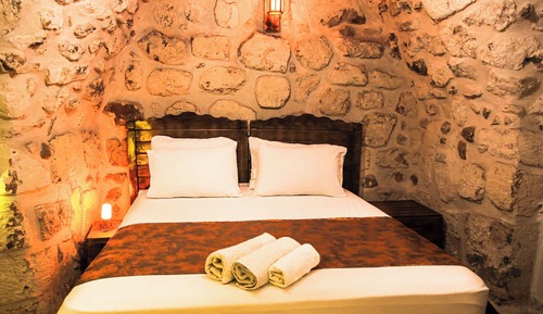Economy Double Room, 1 King Bed