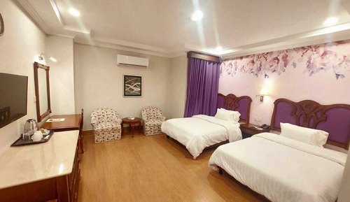 Deluxe Studio Suite
