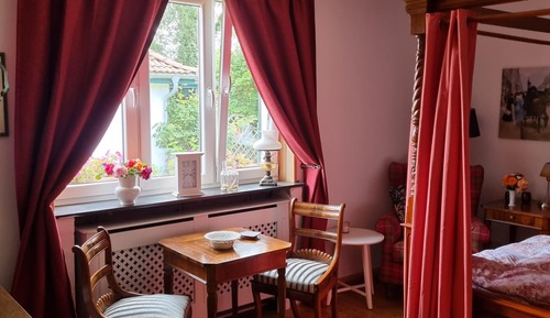 Deluxe Double Room, Ensuite, Garden View (The Lady of Shalott)
