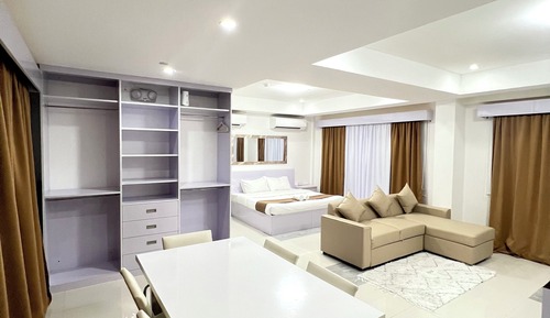 Junior Studio Suite