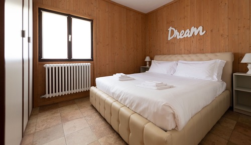 Apartment (2 Bedrooms)