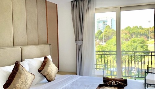 Deluxe Double Room Single Use