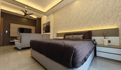 Premium Studio, 1 King Bed, Bathtub, City View