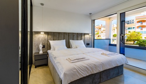 Deluxe Penthouse, Accessible, Sea View