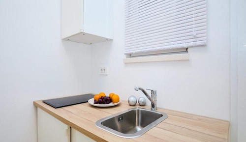 Studio (Studio Apartment with Balcony)