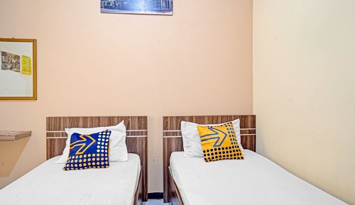 Economy Twin Room