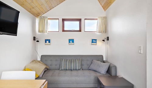Comfort Cabin