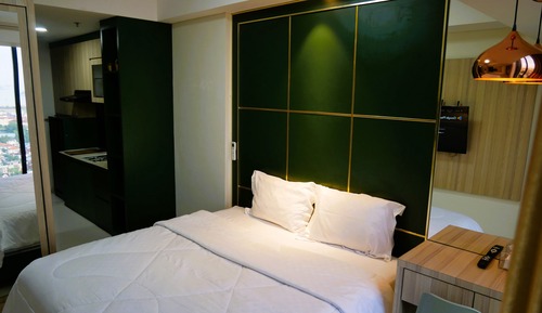 Senior Studio, 1 Queen Bed, Non Smoking
