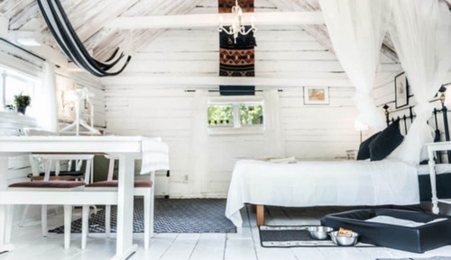 Romantic Cabin