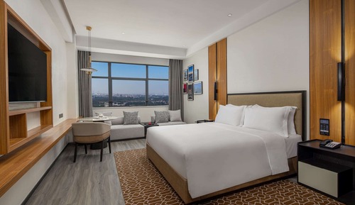 Deluxe Room, 1 King Bed, Non Smoking
