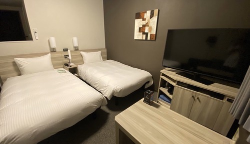 Standard Twin Room, Smoking