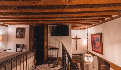 Junior Studio
