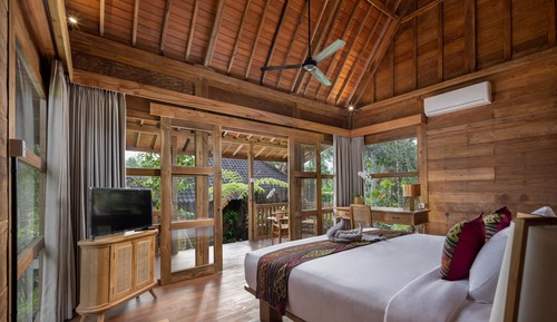 Deluxe Bungalow