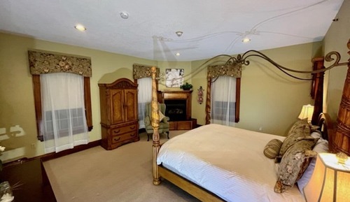 The Bright Large Suite 302
