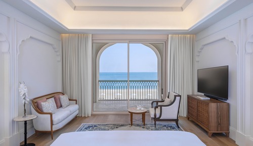 Superior Room, 1 King Bed